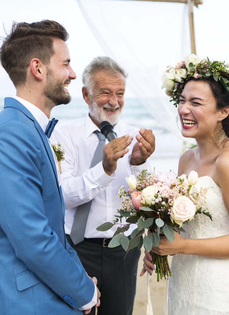 How to Choose the Best Officiant